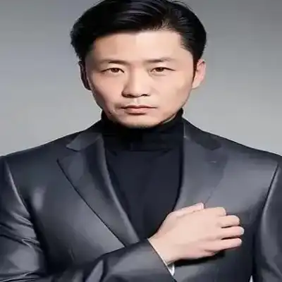 伍旭峰